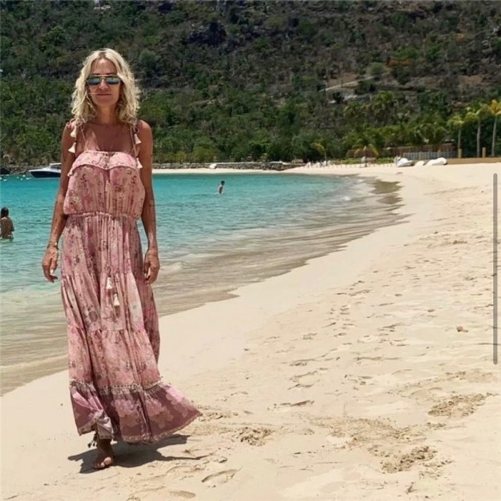 NWT! Boho pink floral print tiered ruffle dress